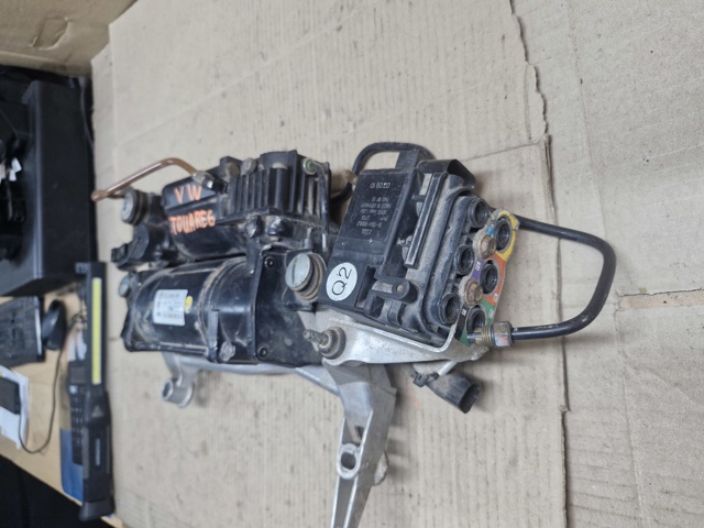 7L0616006C VAG Компрессор пневмоподкачки (амортизаторов) купить в Николаев