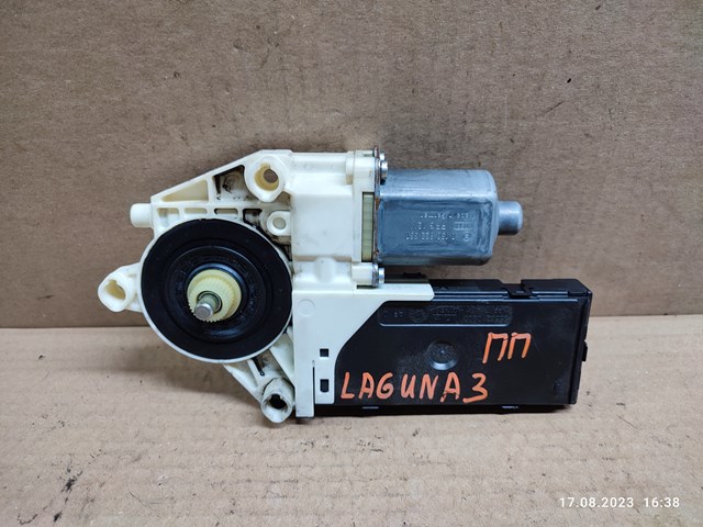 RENAULT 807300002R Мотор стеклоподъемника двери передней правой в наличии Запорожье