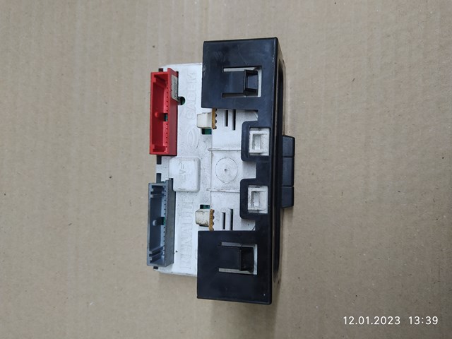 8200028364 RENAULT Дисплей многофункциональный купить в Днепр