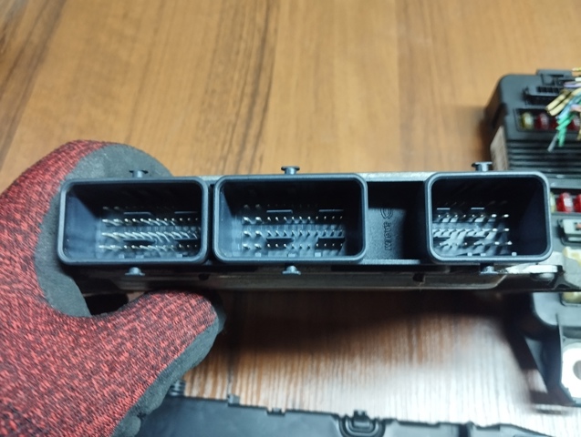 8200298457 RENAULT Блок управления двигателем купить в Днепр