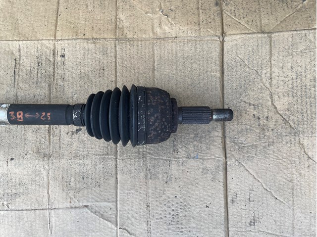 RENAULT 8200436366 Полуось (привод) передняя правая в наличии Полтава