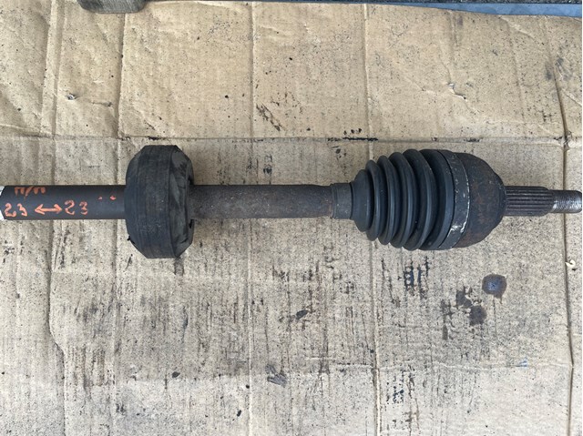 8200684084 RENAULT Правая полуось купить в Николаев