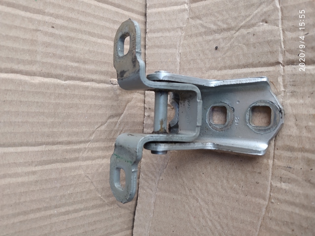 8200704552 RENAULT Петля двери передней купить в Львов