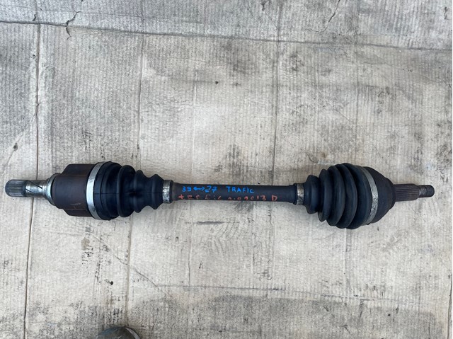 Полуось передняя, правая 8200776535 RENAULT
