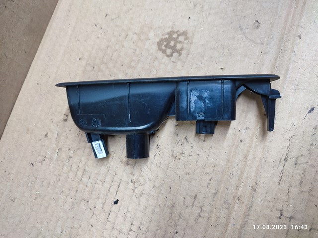 82944002R RENAULT Кнопка подъемника заднего стекла купить в Тернополь