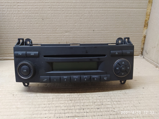 Заводская магнитола 9068201186 MERCEDES