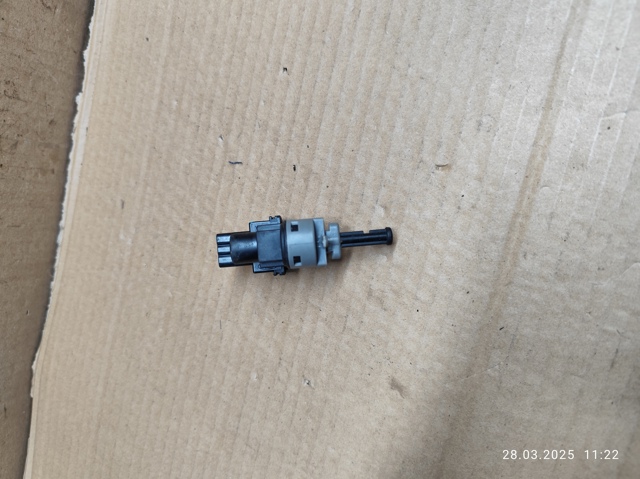 93BB13480AF FORD Датчик включения стопсигнала купить в Днепр