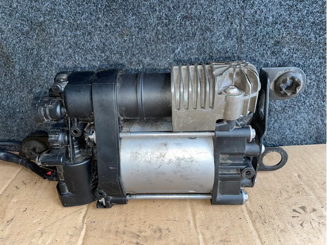 PORSCHE 95B616006D в наличии Харьков