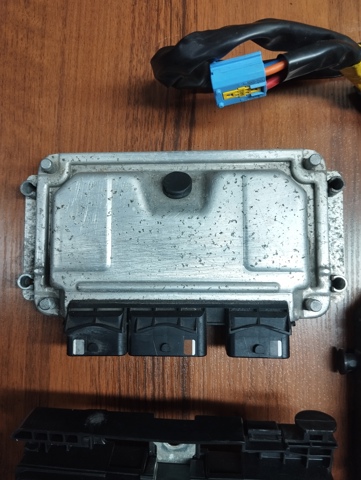 PEUGEOT 9652474780 в наличии Черновцы