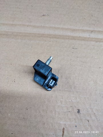 988330001R RENAULT Датчик удара купить в Ужгород