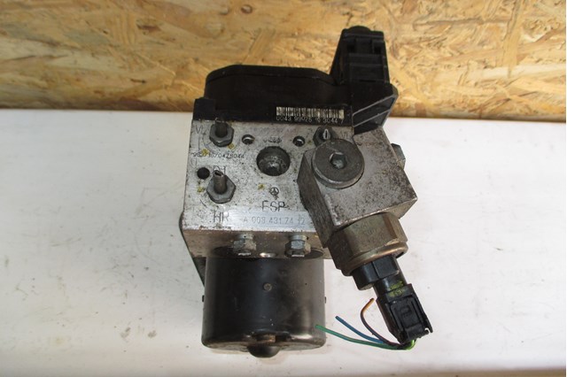 Блок ABS гидравлический A0034317412 MERCEDES