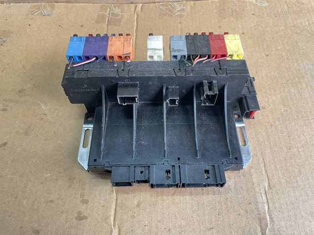 MERCEDES A0295450432 Блок предохранителей в наличии Черкассы