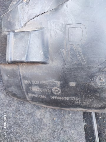 A9066841777 MERCEDES Подкрылок крыла переднего правый передний купить в Ирпень