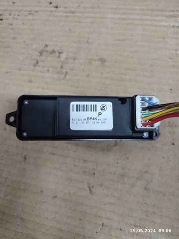 MAZDA BP4K66370 Кнопка включения мотора стеклоподъемника передняя правая в наличии Каменское
