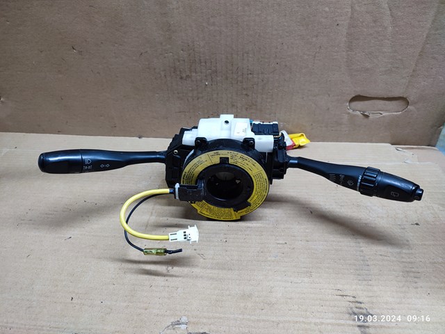 Переключатель подрулевой в сборе MR368915 MITSUBISHI