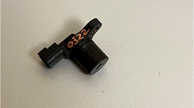 Датчик положения распредвала 2373138U01 NISSAN