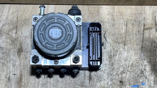 27596AL04A SUBARU купить в Николаев