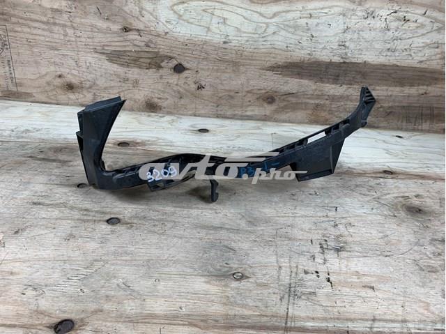 Левый кронштейн переднего бампера 57707FJ010 SUBARU