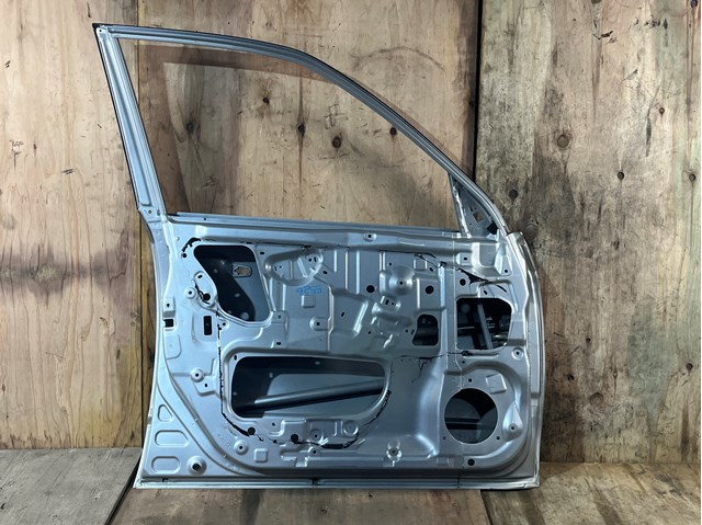60009SC0309P SUBARU Дверь передняя левая купить в Кривой Рог