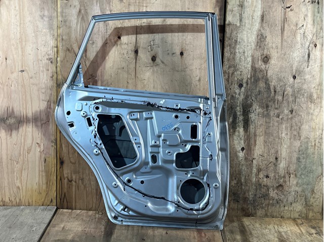 SUBARU 60409FG0119P Дверь задняя левая в наличии Киев