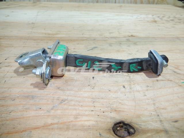 Ограничитель открывания задней двери 62124FG002 SUBARU