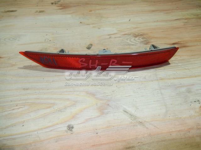 Правый отражатель бампера 84281SC000 SUBARU