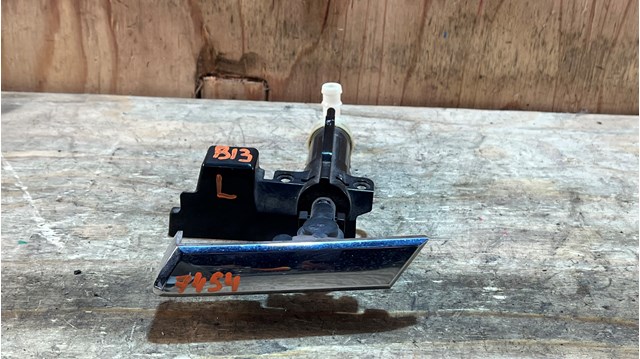 86636AG300 SUBARU Держатель форсунки омывателя фары (подъемный цилиндр) купить в Черкассы