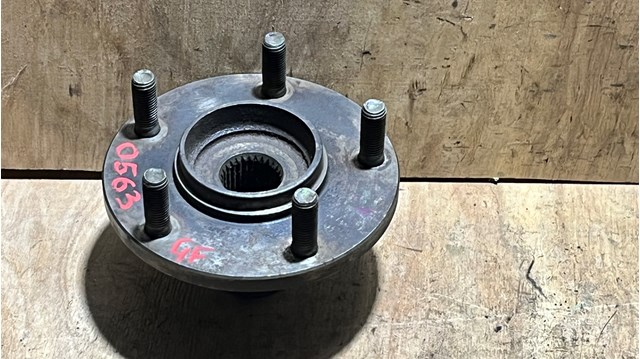 Ступица переднего колеса GA2A33060B MAZDA