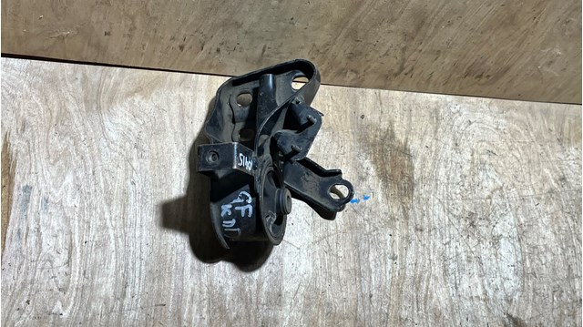 GE6T39070A MAZDA Подушка (опора) двигателя левая купить в Павлоград