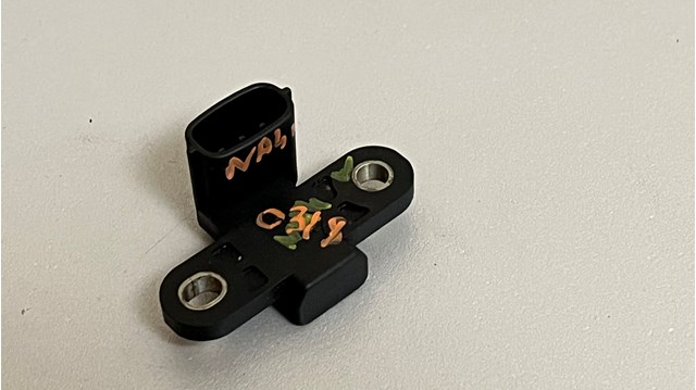 Датчик положения коленвала J5T30671 MITSUBISHI