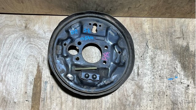 Диск опорный заднего тормозного барабана левый MB928790 MITSUBISHI