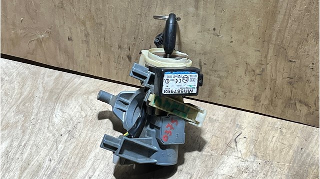 Замок зажигания MR995237 MITSUBISHI