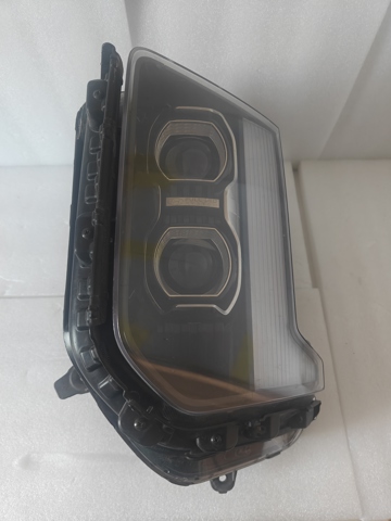 Фара дальнего света в сборе 92101S8610 HYUNDAI