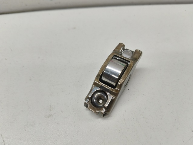  Коромысло клапана Volkswagen Golf ALLTRACK 7