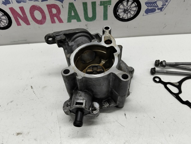VAG 06J145100C Насос вакуумный в наличии Запорожье