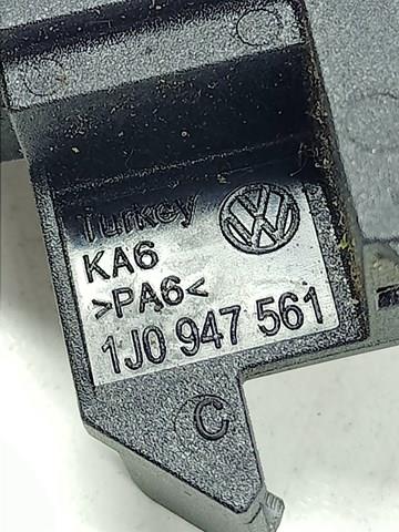 1J0947561C VAG Выключатель контроля положения ручного тормоза купить в Днепр