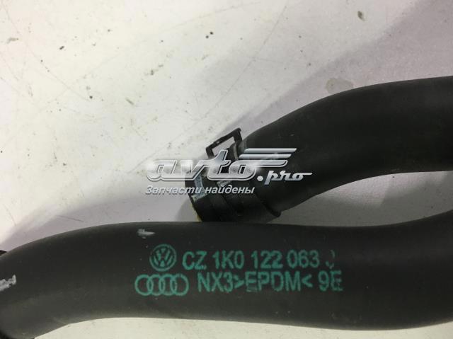 VAG 1K0122063J Патрубок системы охлаждения в наличии Полтава