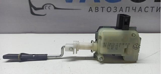 Мотор-привод открытия лючка бака 1T0810773A VAG