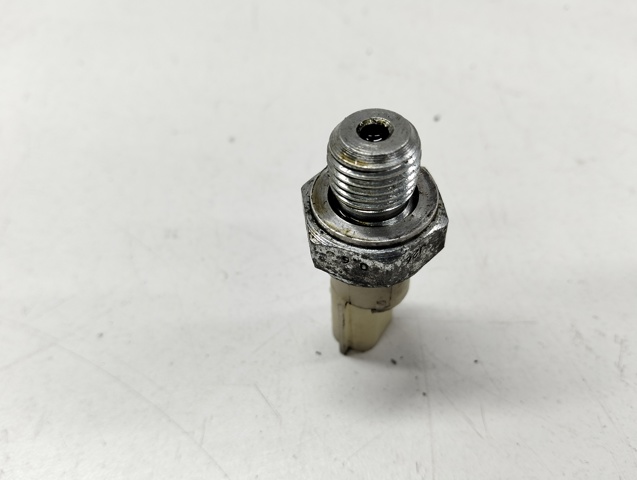 NISSAN 2524000Q0A Датчик давления масла в наличии Киев