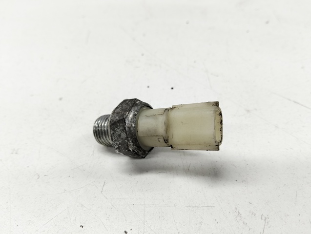 Датчик давления масла двигателя Рено Клио II