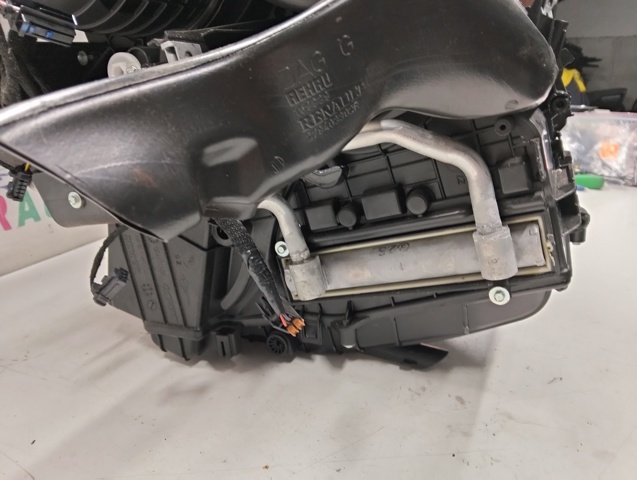 RENAULT 271204896R Корпус печки в сборе в наличии Днепр