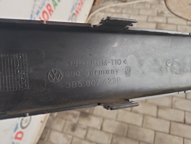 3B5807423B Молдинг бампера заднего купить Ровно