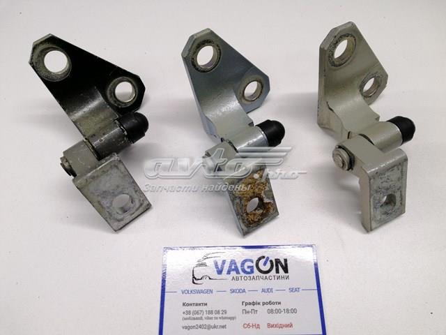 Дверной шарнир правый передний 3C0831402C VAG
