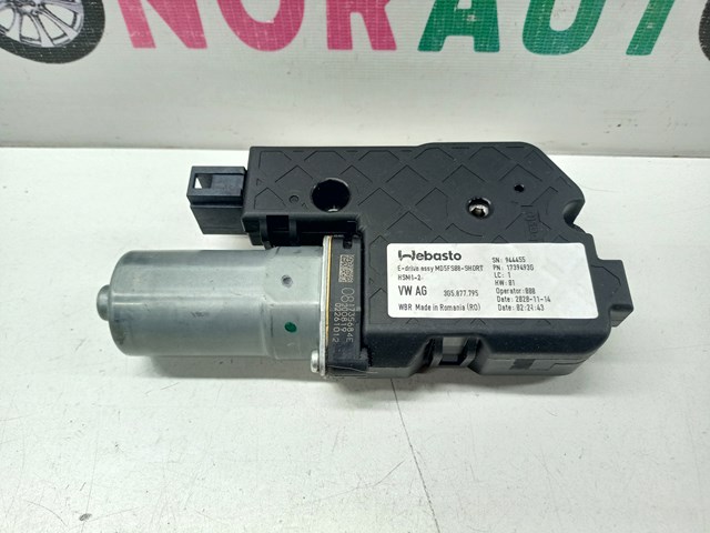 Мотор привода люка 3G5877795 VAG