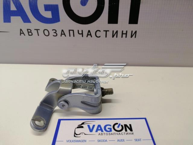 Завеса задней двери, ляды 3T0827301B VAG