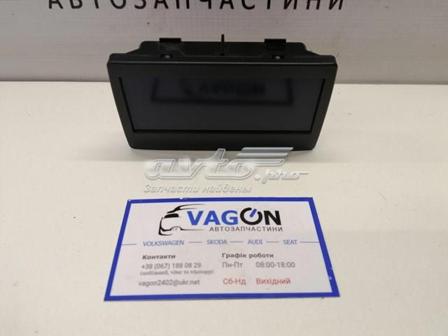 Часы в салон, на панели 3T0919201A VAG