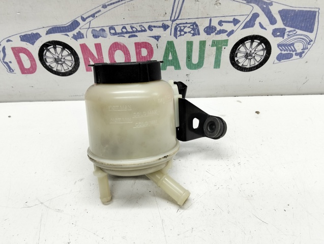 Бачок насоса ГУР 491804M403 NISSAN