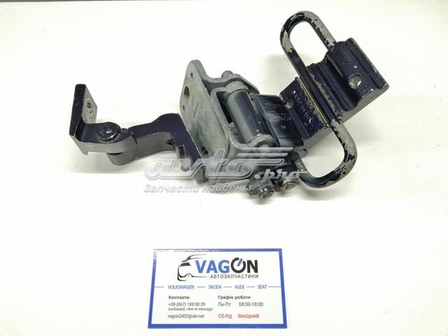 Петля задней правой двери 4B0833412B VAG
