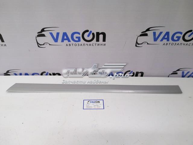 Накладка задней левой двери, верхняя 4B0853963B VAG