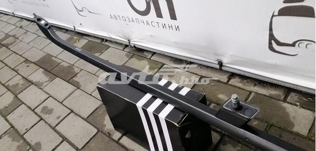 4B9860021DA40 Рейлинг крыши левый купить Харьков